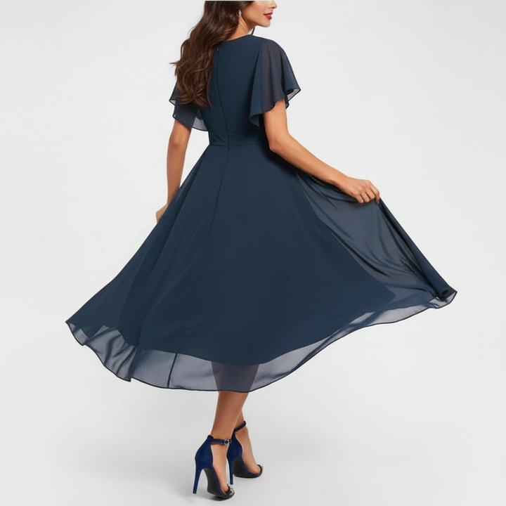 Clarissa – Flowing V-Neck Maxi Dress