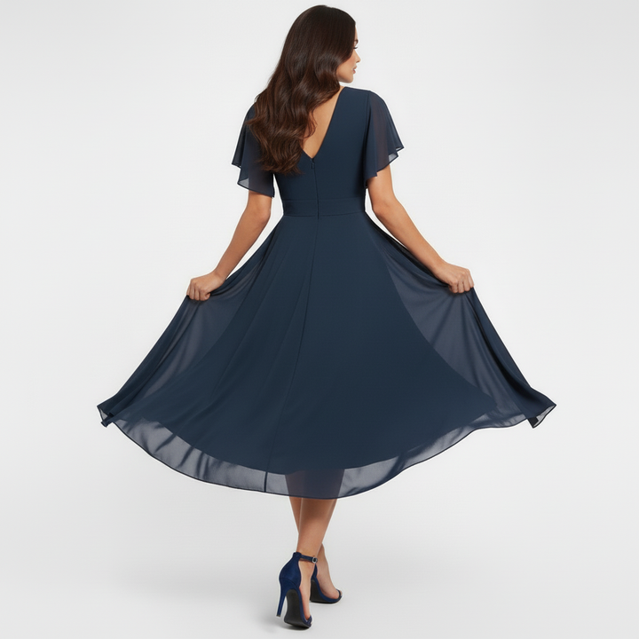 Clarissa – Flowing V-Neck Maxi Dress
