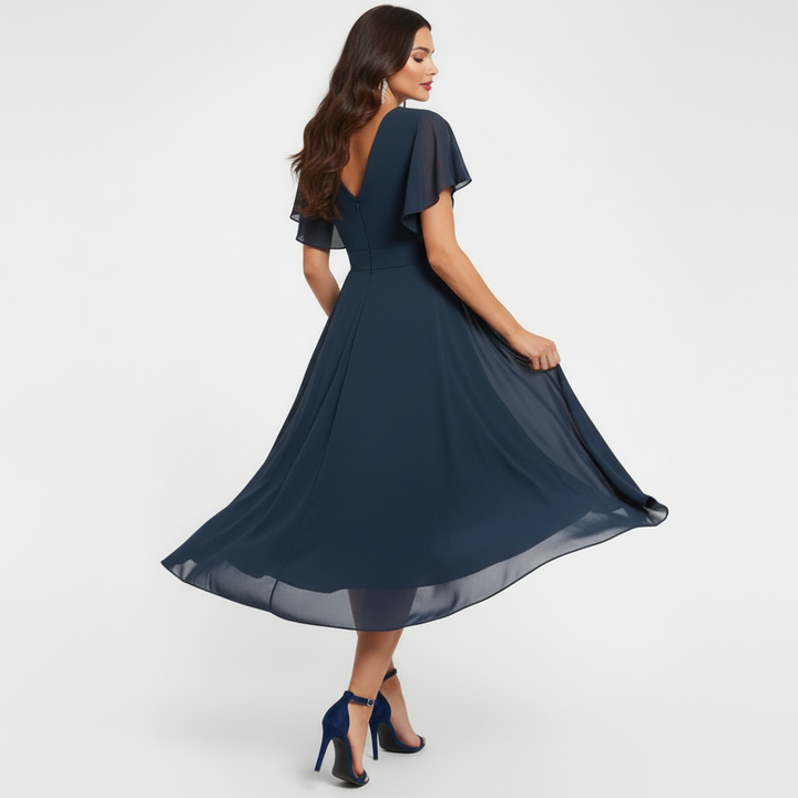Clarissa – Flowing V-Neck Maxi Dress